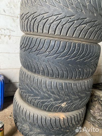 Yokohama IceGuard Stud IG65 275/40 R20 50K
