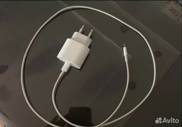 Зарядное устройство для телефона