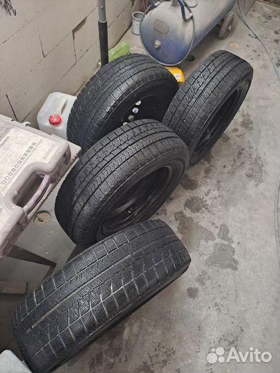 Bridgestone Blizzak VRX 195/65 R15