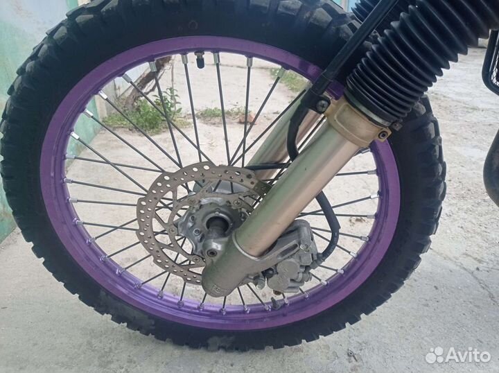 Suzuki Djebel 250