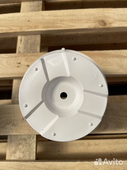 Кашпо подвесное