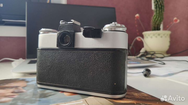 Плёночный фотоаппарат зенит-Е