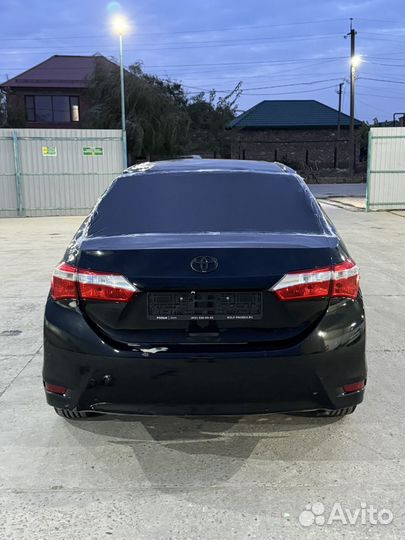 Toyota Corolla 1.6 CVT, 2013, битый, 170 000 км