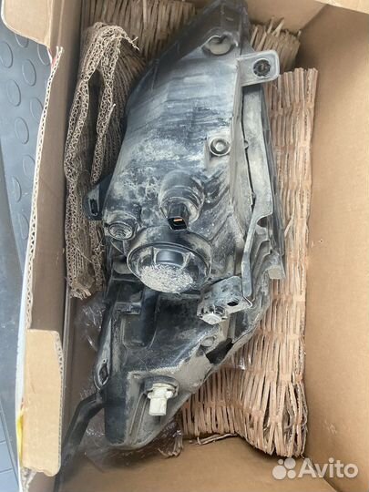 Фара передняя левая Саньенг actyon new