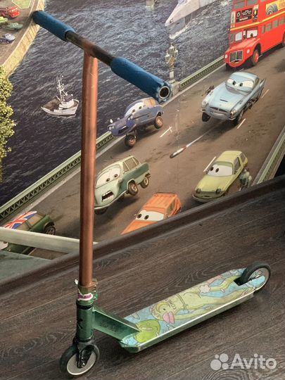 Трюковой самокат