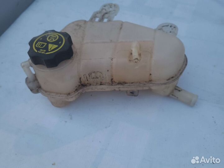 Расширительный бачок chevrolet aveo t 300