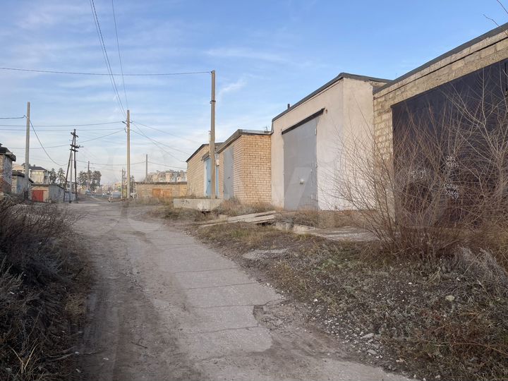 Гараж, > 30 м²