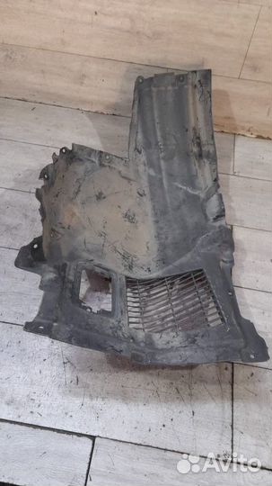 Подкрылок передний правый Bmw 7 F01 F02 F04 С 2008