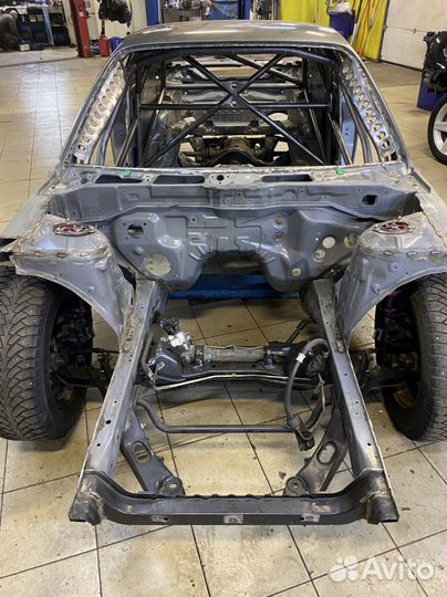 Комплект колес Nokian HK4 r16 215 65 бу