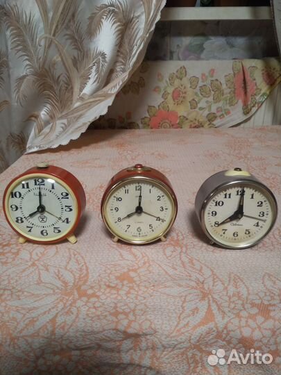 Часы будильник СССР
