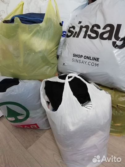 6 больших пакетов с женскими вещами