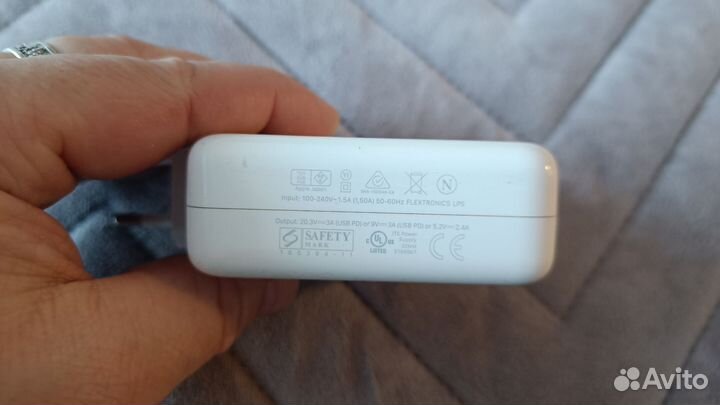 Apple MacBook 61w блок питания A1718