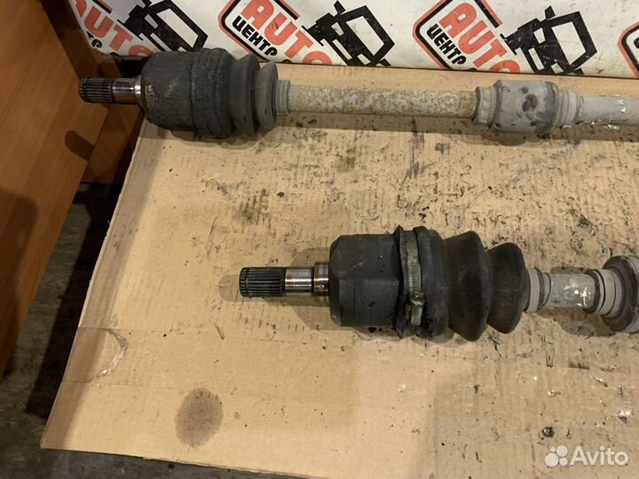 Привод левый правый Hyundai Elantra 3 XD