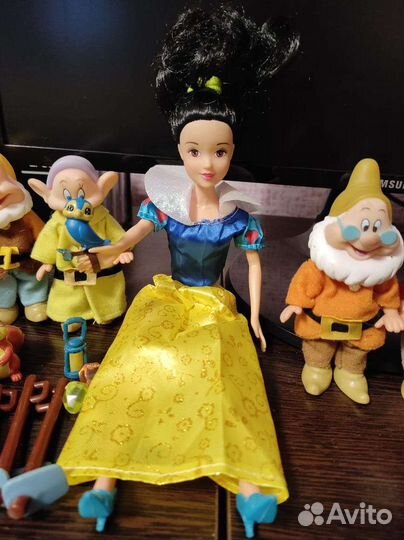 Белоснежка и 7 гномов Disney