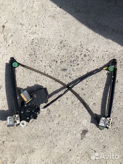 Стеклоподъемник задний правый Volkswagen Sharan 1