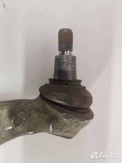 Рычаги подвески нижний (передний правый)