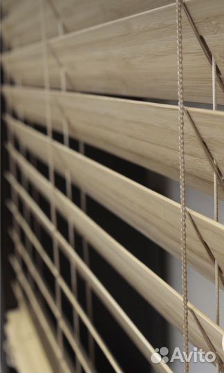 Жалюзи деревянные с лентой (H280см)