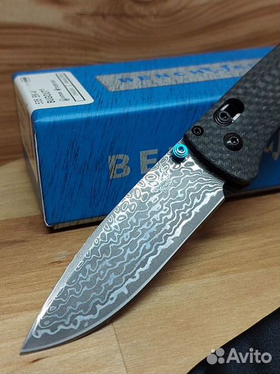 Нож складной Benchmade Bugout 535 Дамаск Carbon