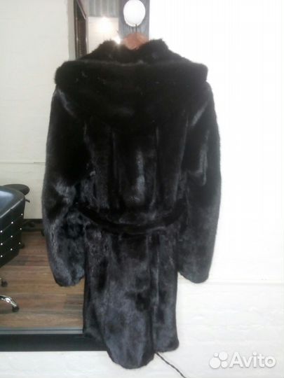 Шуба норковая черная