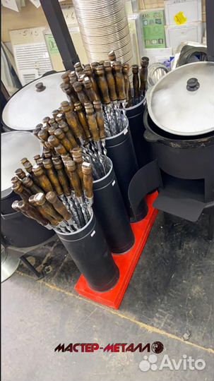 Казан чугунный. Казан с печкой. Казан узбекский