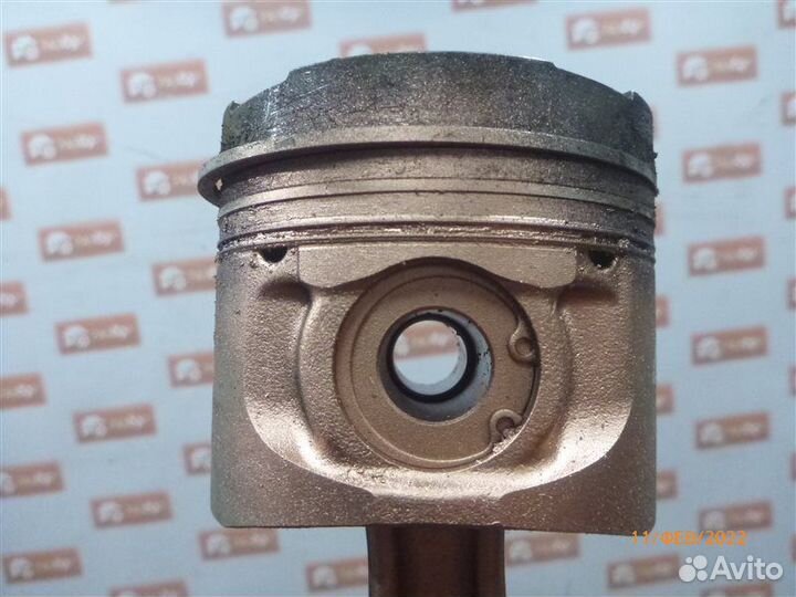 Поршень с шатуном Mitsubishi L200 KB4T 4D56 2008