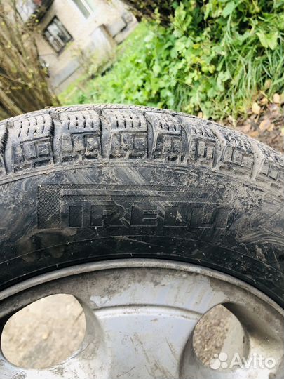 Pirelli Ice Zero 195/65 R15 97M