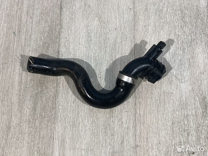 Патрубок системы охлаждения BMW 3-Series E90