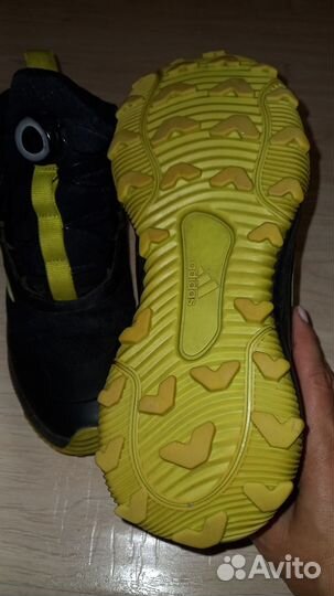 Зимние ботинки adidas