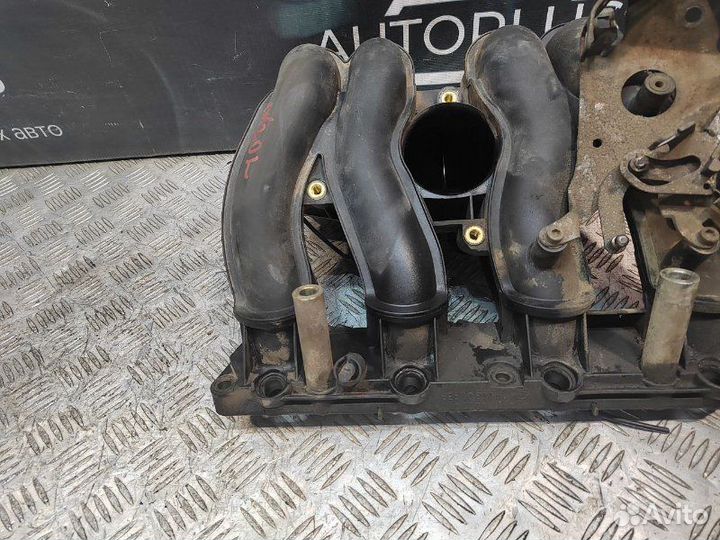 Впускной коллектор Mercedes Benz C 230 2.3 M