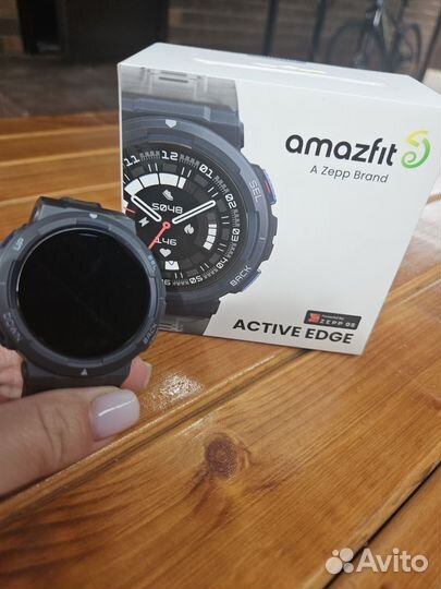 Смарт часы xiaomi amazfit active edge