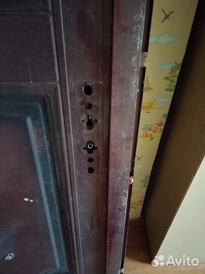 Дверь входная металлическая