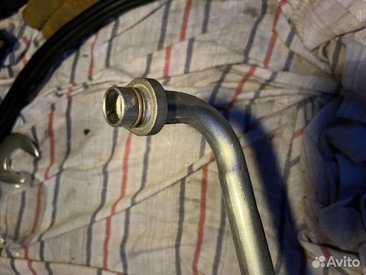 Трубка кондиционера Renault Logan 1 1.4 K7J710