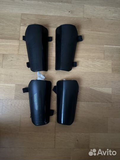 Гетры футбольные, Щитки футбольные