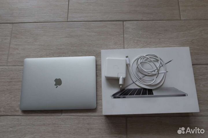 Macbook pro 13 2017 128gb