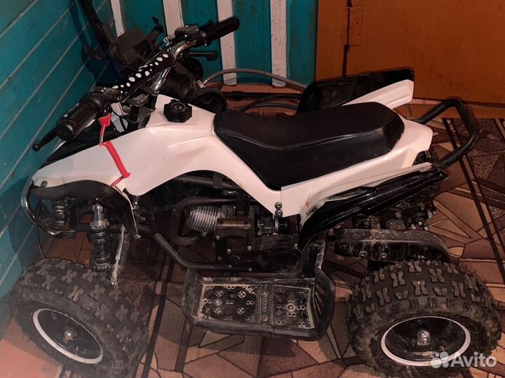 Квадрацикл бензиновый ATV R6.40-49сс, цвет белый