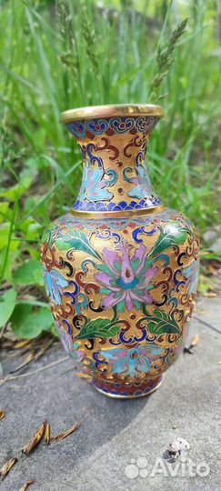 Антикварная ваза
