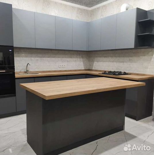 Кухни и шкафы, по индивидуальному проекту