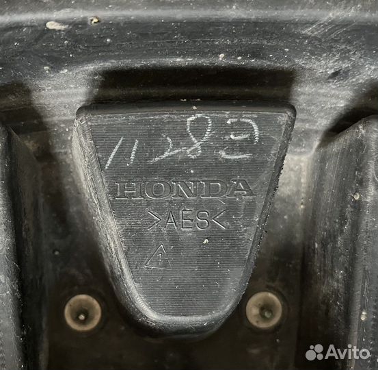 Решетка радиатора honda civic 4d