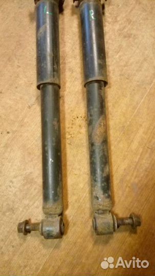 Задние амортизаторы Рено сценик 2 б.у