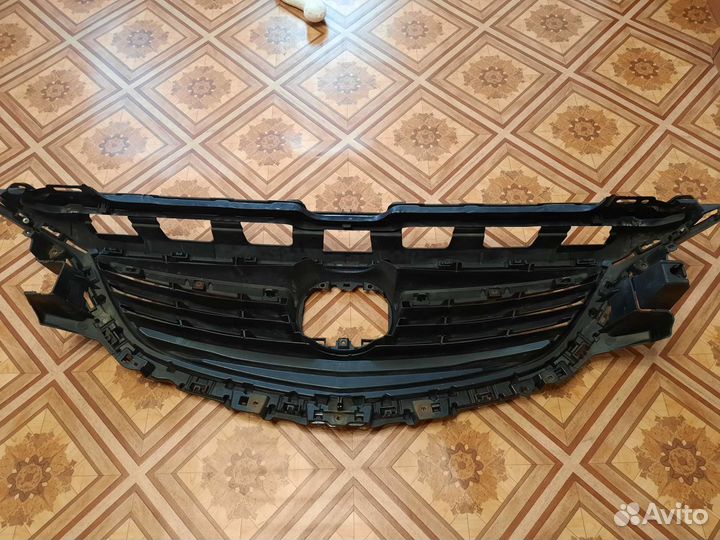 Передняя решетка бампера на mazda6