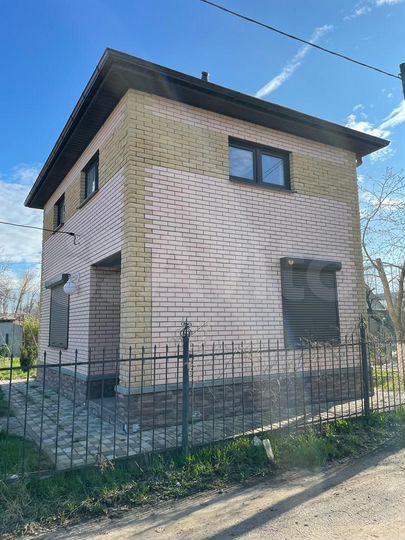 Дом 68 м² на участке 4 сот.