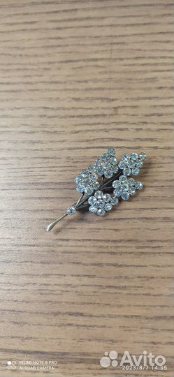 Брошь. Серебро