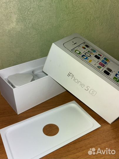 Коробка от iPhone 5s+блок