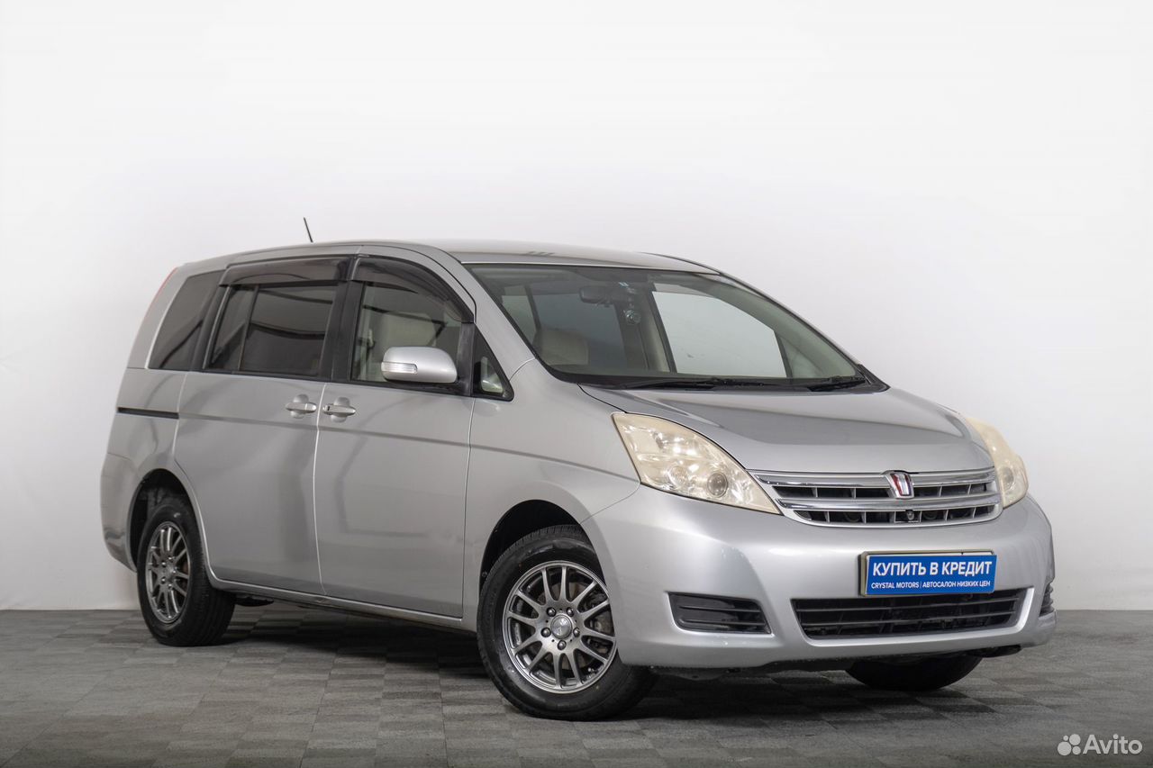 Toyota Isis 1.8 CVT, 2009, 135 000 км