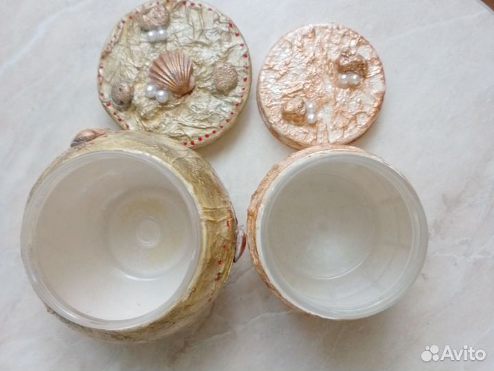 Подарок. Баночки из под крема, меда, декупаж