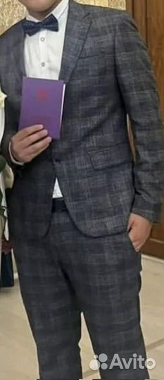Мужской классический костюм