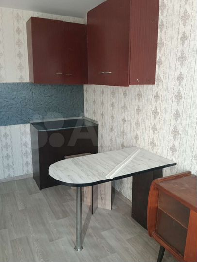 Комната 12 м² в 8-к., 4/5 эт.