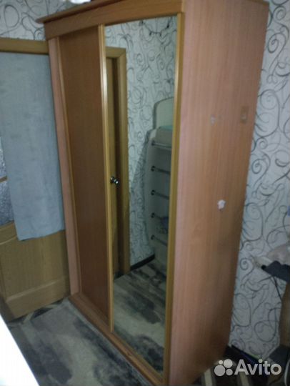 Шкаф для одежды бу