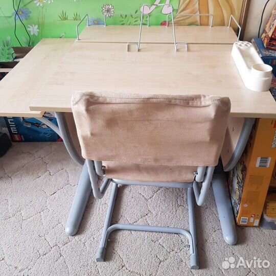 Растущая парта дэми и стул бу