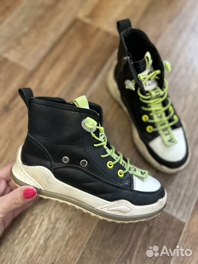Ботинки для девочки 32 размер